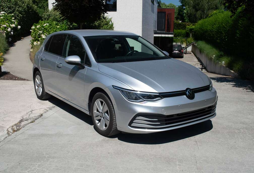 Volkswagen Golf 1.0 eTSI  Business Premium OPF DSG