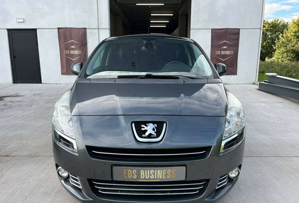 Peugeot 5008 1.6i Confort Pack *Full Options*