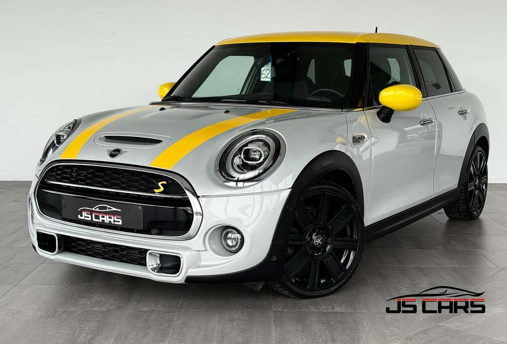 MINI 2.0i-1ERPRO-GPS-CUIR-CAMERA-JANTES18-PDC-TVA
