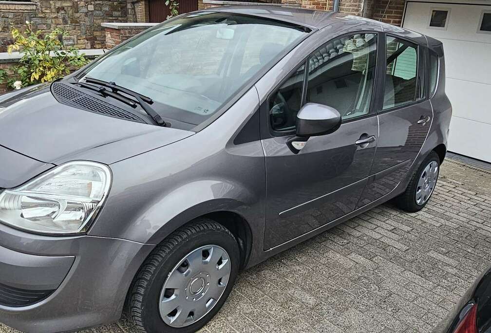 Renault 1.2i essence prête à immatriculé 2009  75.000km