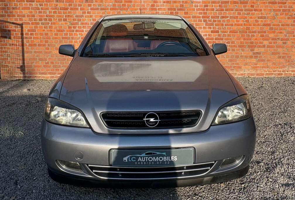 Opel 2.2 DTR DTi 16v Sport