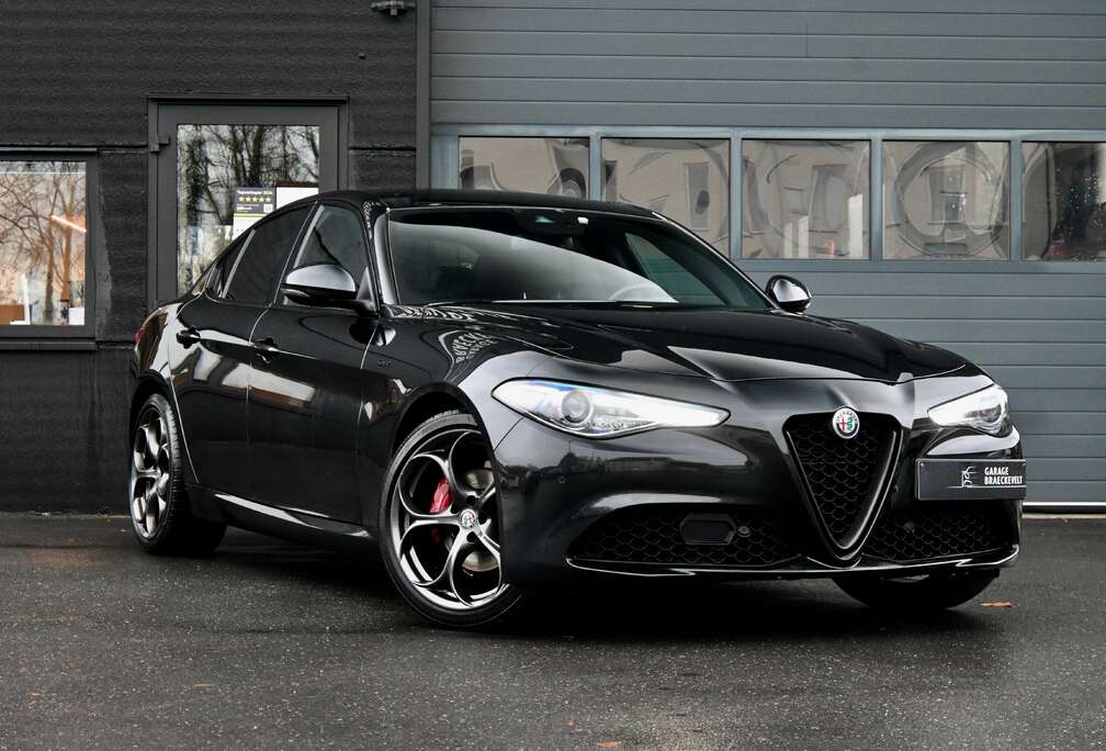 Alfa Romeo 2.0 - Camera - Keyless - Leder - Carplay - 19\