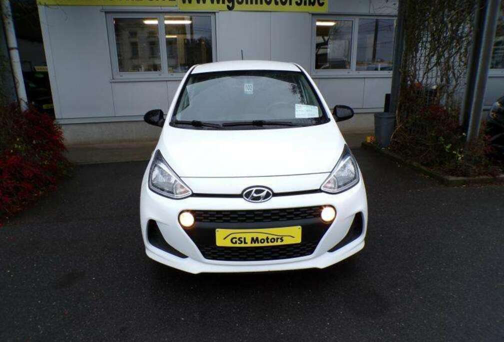 Hyundai 1.000i 67cv blanche 05/19 Airco GPS Carplay