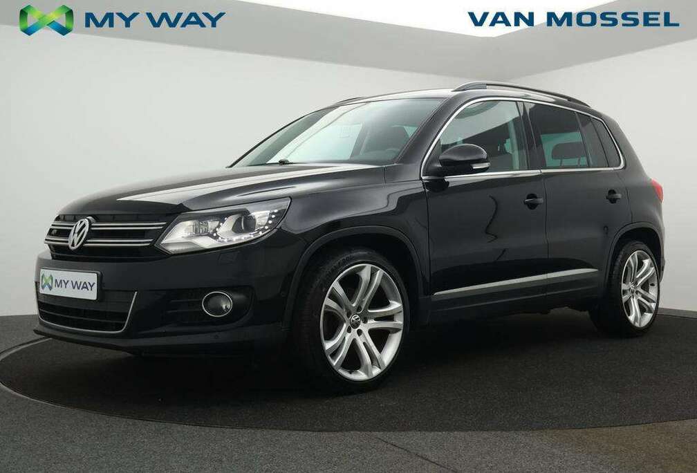 Volkswagen Tiguan 1.4TSI R-LINE 160PK *AUTOMAAT*TREKHAAK*NAVI*PDC*BLTH*ZETELVERWARMING*...*