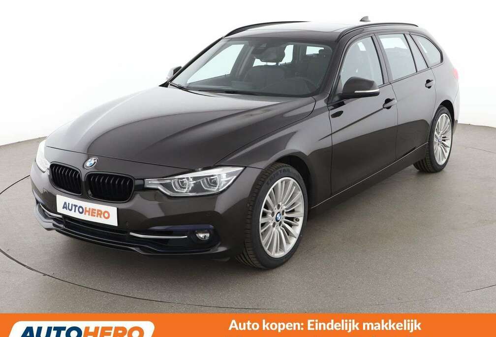 BMW 320i Sport Line