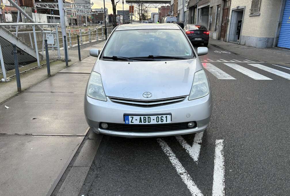 Toyota 70 VVT-i GL