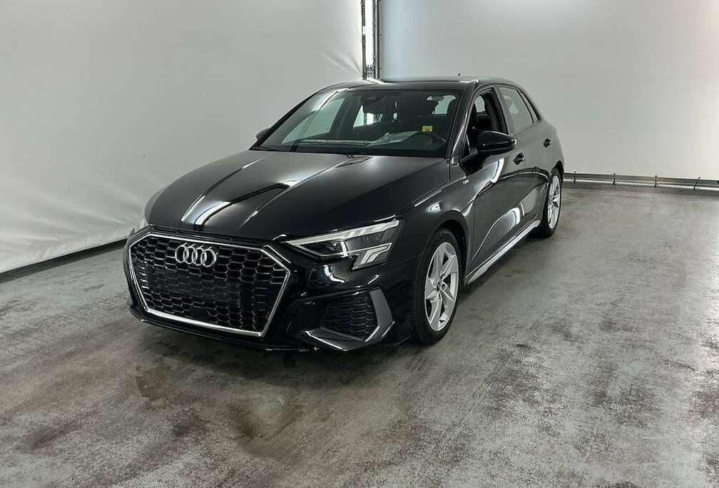 Audi A3*S*LINE*1500CM3*XENON/CARPASS*CARPLAY