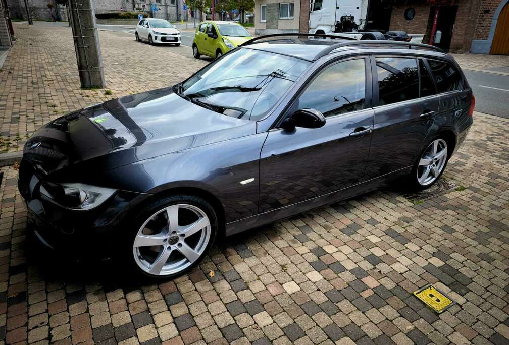 BMW Touring 320d 163ch Sport