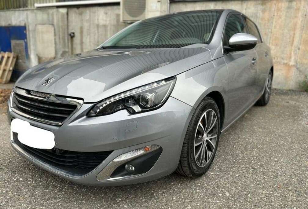 Peugeot 308 1.2 PureTech Allure STT