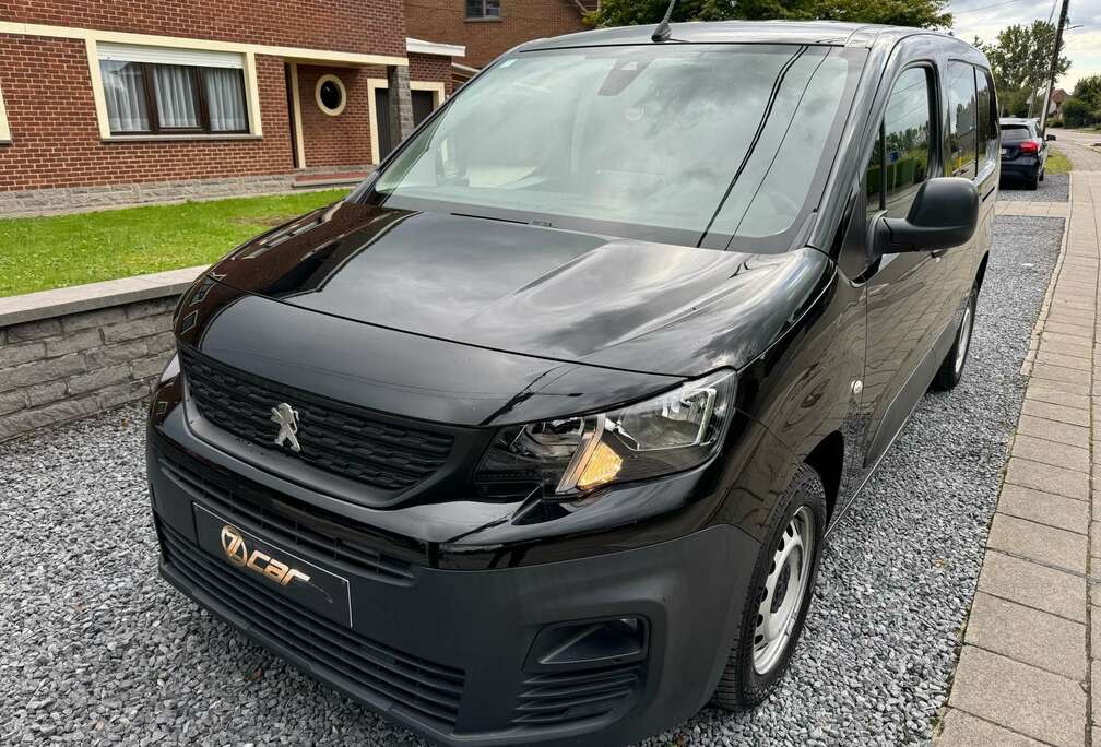 Peugeot DOUBLE CABINE/NAVI/CLIM/GARANTIE 12 MOIS