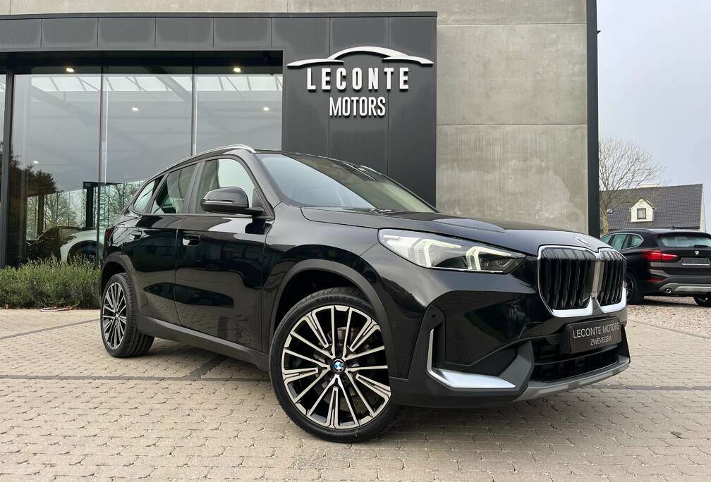 BMW X1 sDrive18iA Widescreen/Leder/Sportzetels/Camera