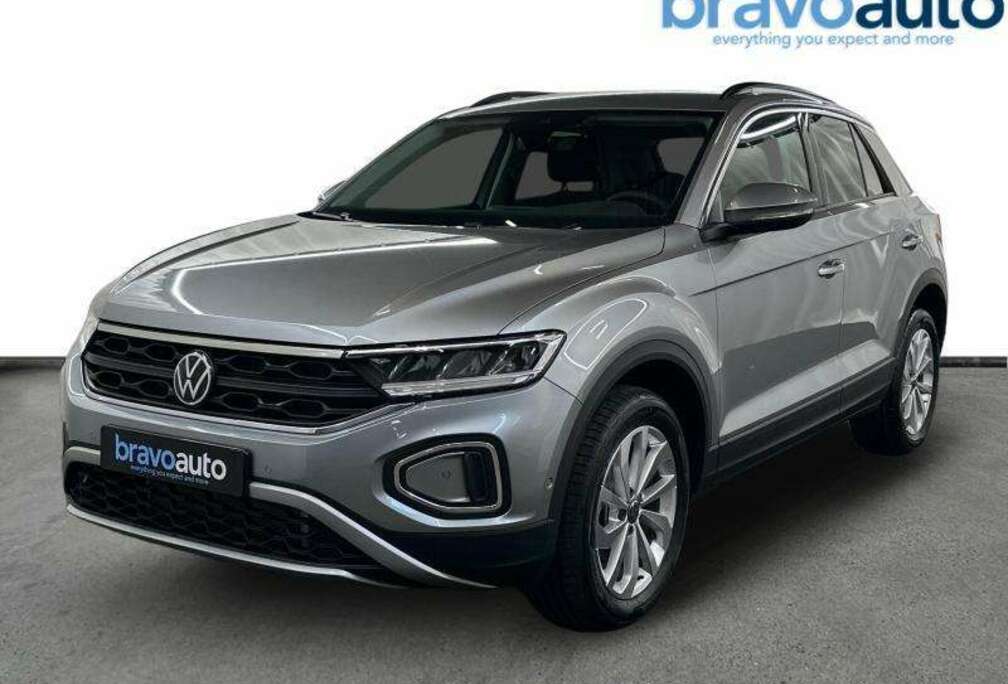 Volkswagen Life + Carplay 1.5 TSI DSG