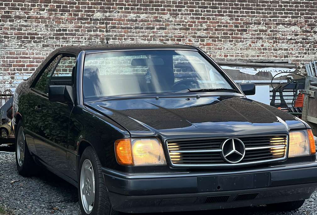 Mercedes-Benz w124 coupé