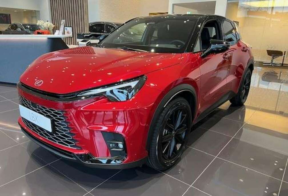 Lexus LBX 1.5i FWD Vibrant Edition