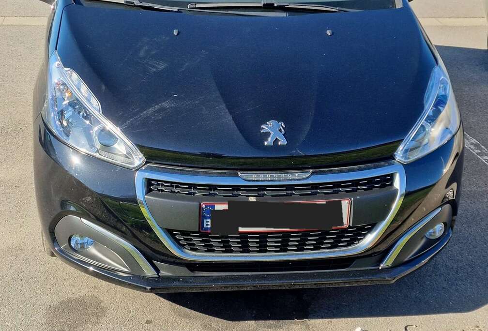 Peugeot 208 1.2 PureTech Tech Edition S