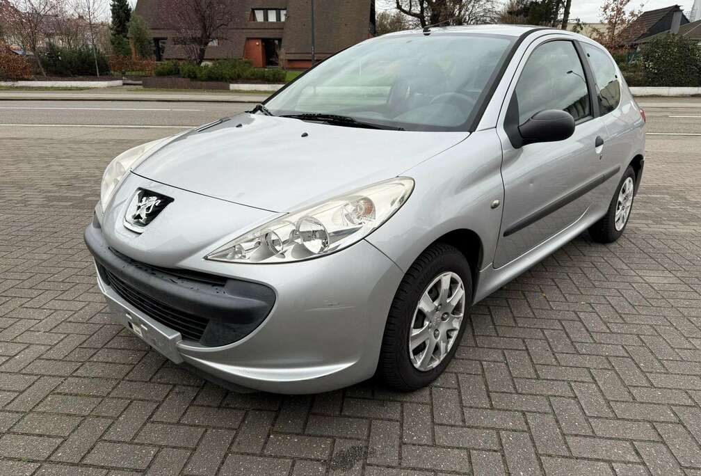 Peugeot 206  1.1i Trendy
