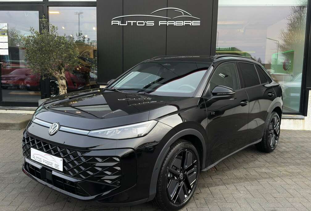 Volkswagen R-line 1.5 eTSI DSGBlack StylePanoNavi STOCK