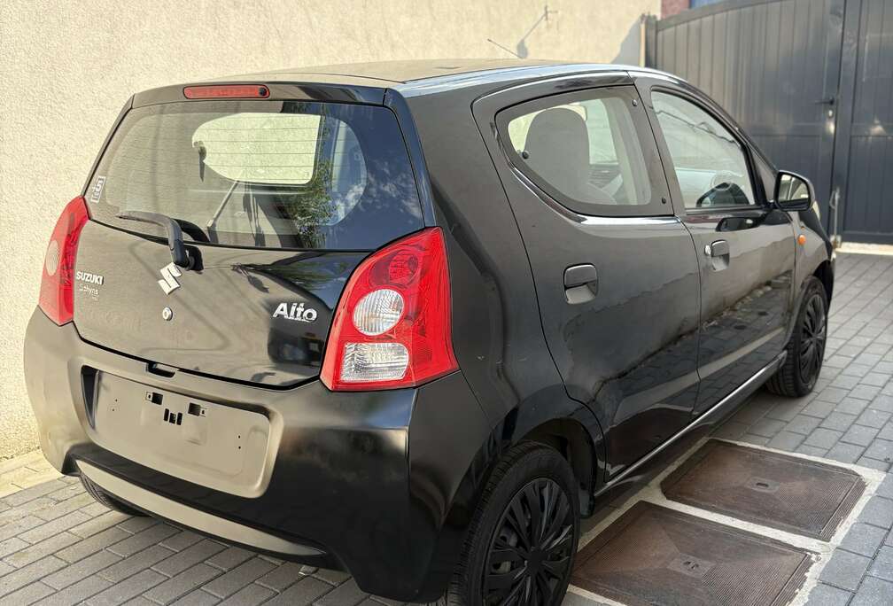 Suzuki 66.000km *2011* PRTE  IMMATRICULER