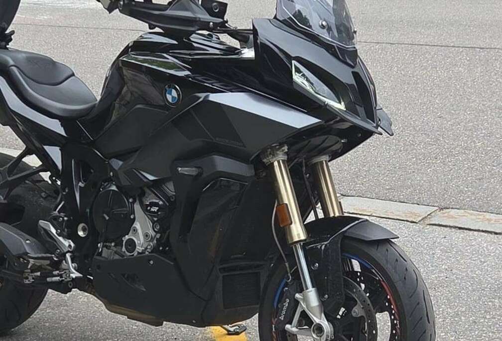 BMW S1000XR