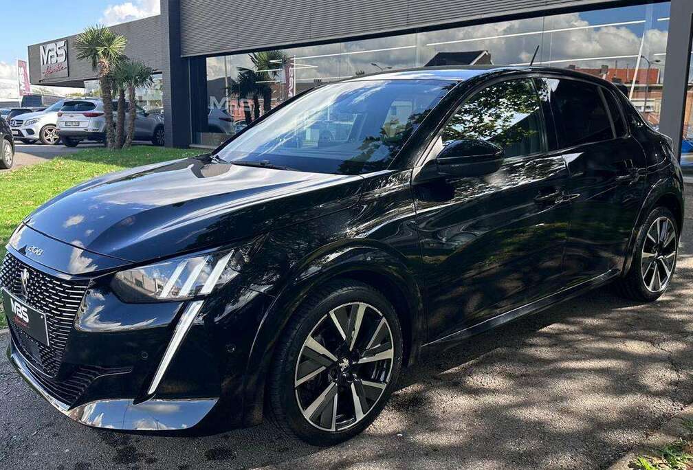 Peugeot *1.2i GT Line* TVAC* LED* CRUISE* CAMERA* GARANTIE 12 MOIS*