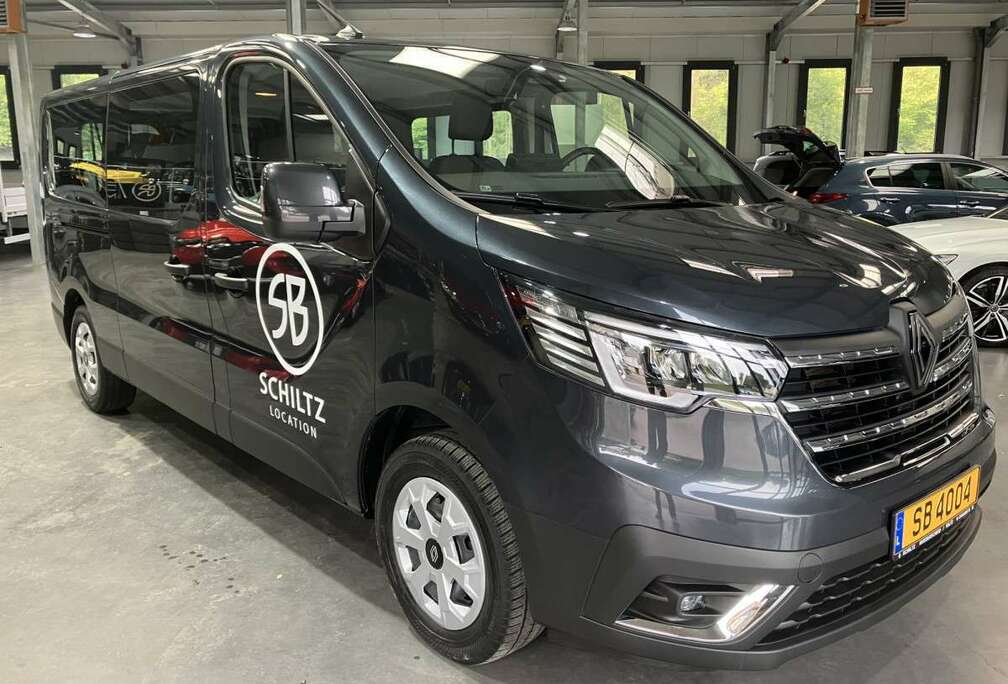 Renault 2.0 dCi Passenger 9Seats