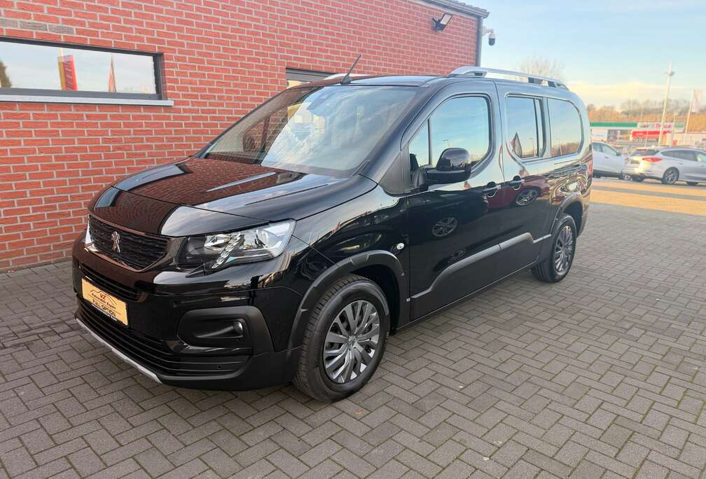 Peugeot **7-place*** Automatik***