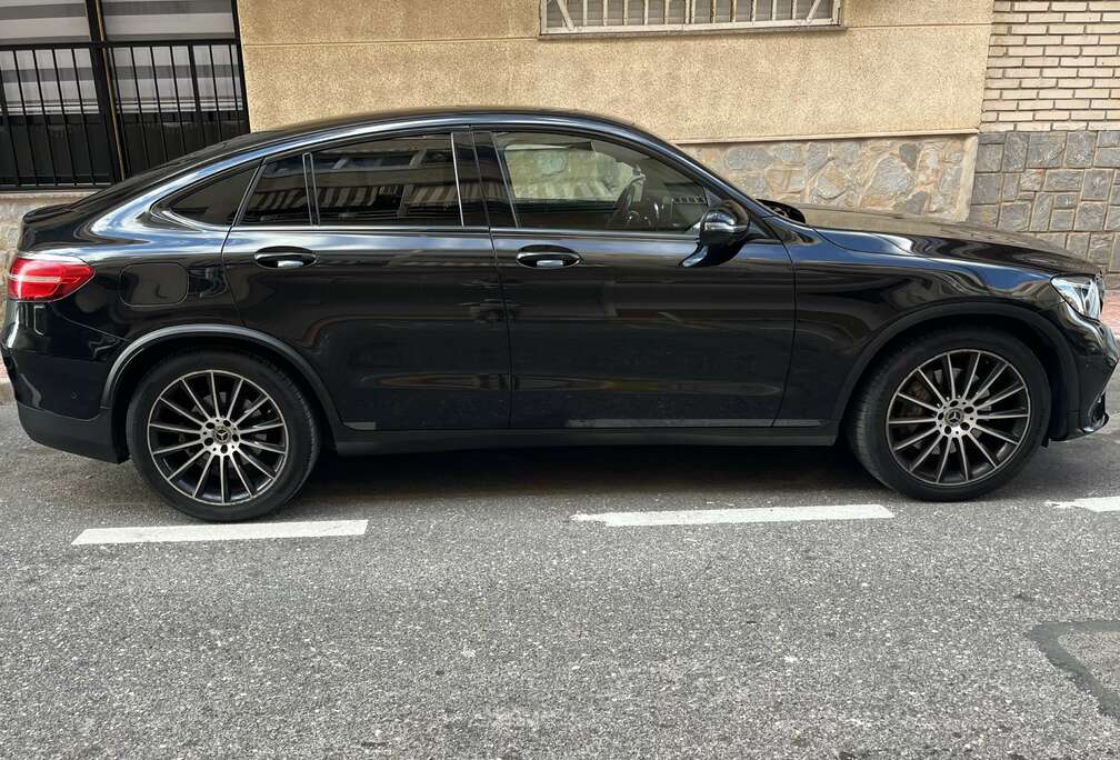 Mercedes-Benz Coupé d 4-Matic