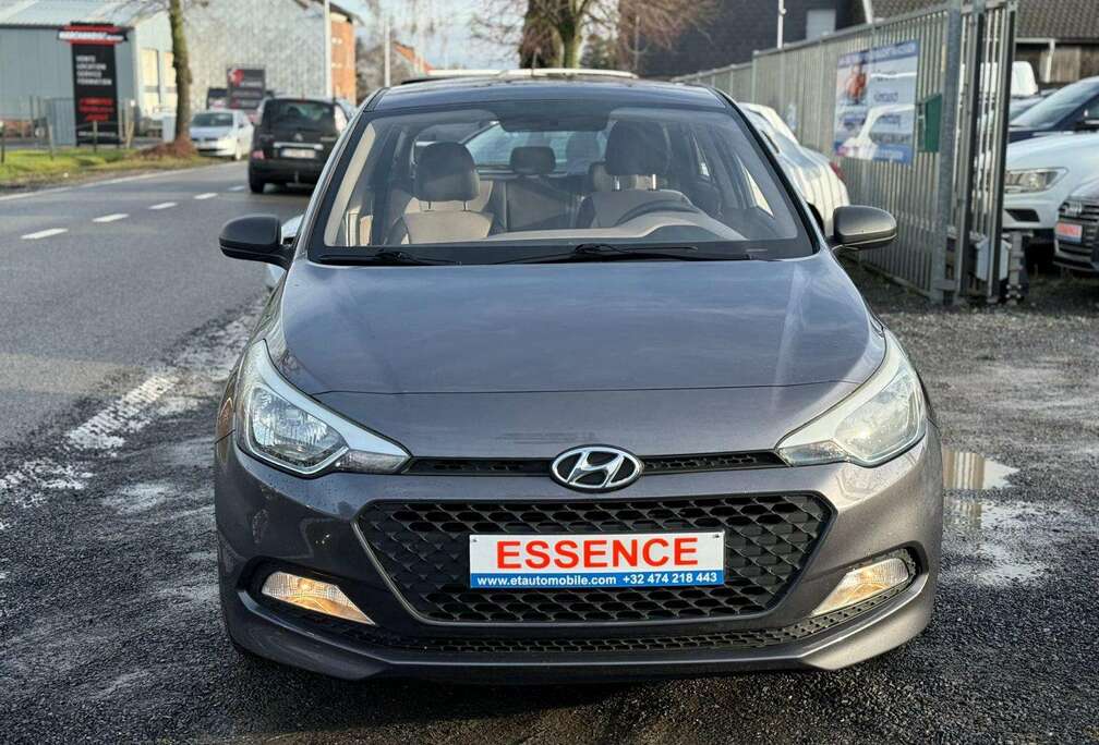 Hyundai i20 1.2i *CARNET*GARANTIE*