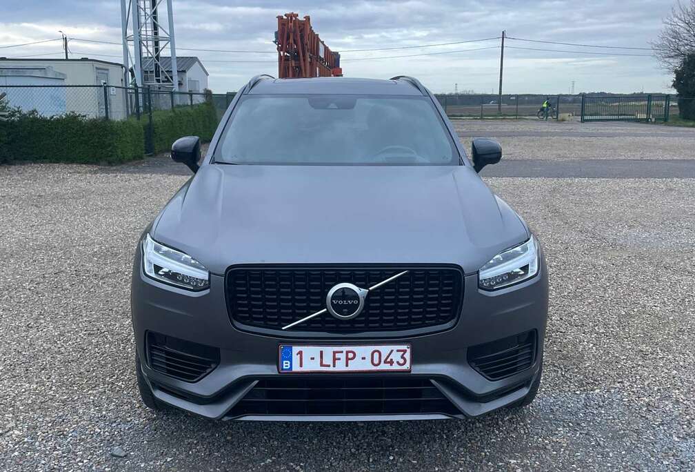 Volvo T8 AWD Twin Engine Geartronic RDesign