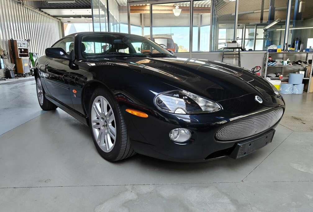 Jaguar Coupé 4.2i V8 32v S/C