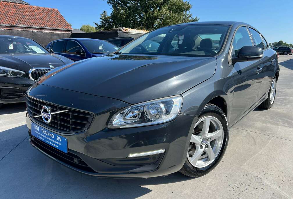 Volvo 1.5T2 122PK GEARTRONIC AUTOMAAT NAVI PDC BLUETOOTH