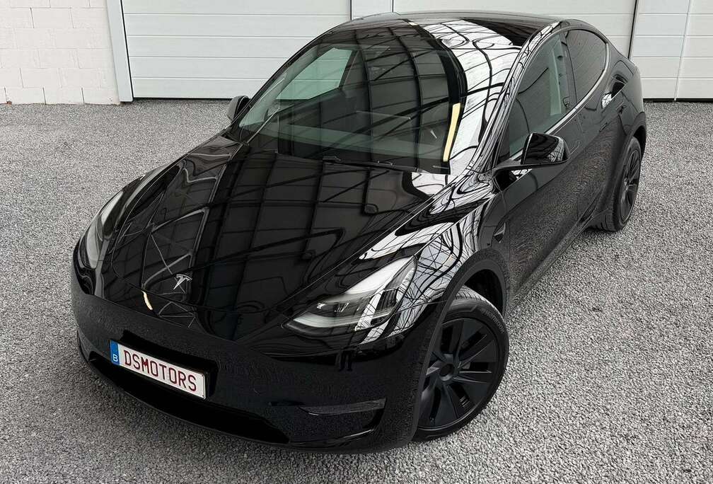 Tesla AWD Dual Motor Long Range  Triple Black  Tesla trekhaak  MY25  BTW wagen