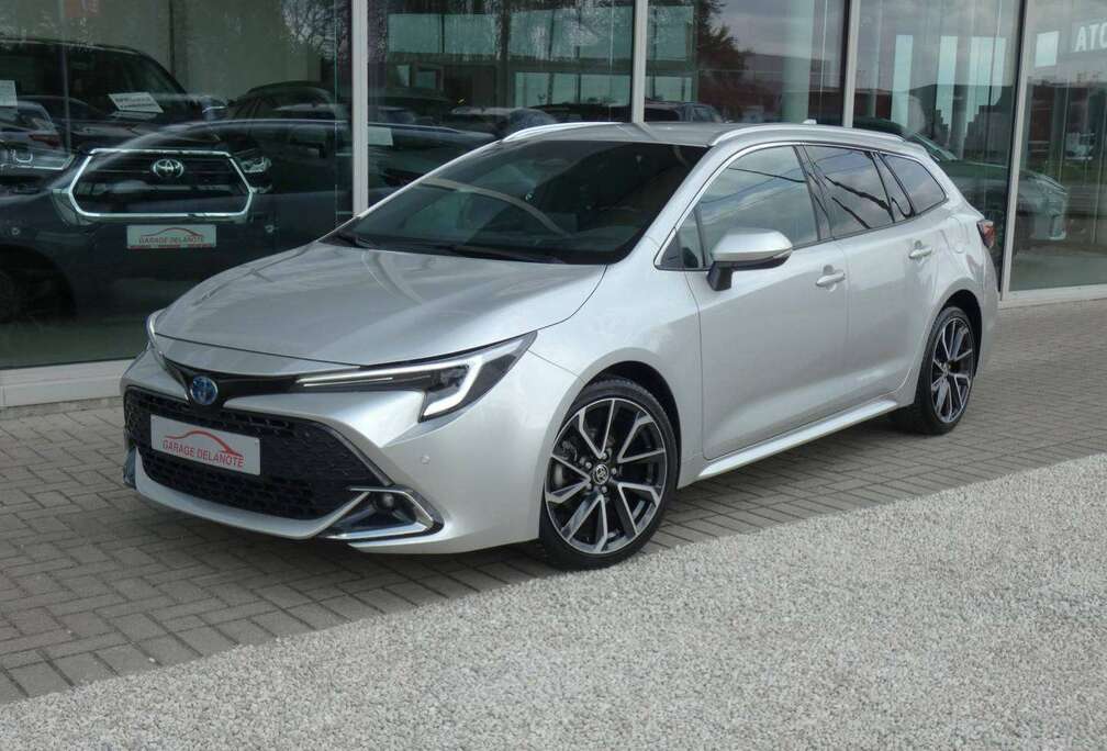 Toyota 1.8 Hybrid PREMIUM 140pk +Head-up display +Sportzetels +Stuurwielverwarming +Zetelverwarming FACELIFT