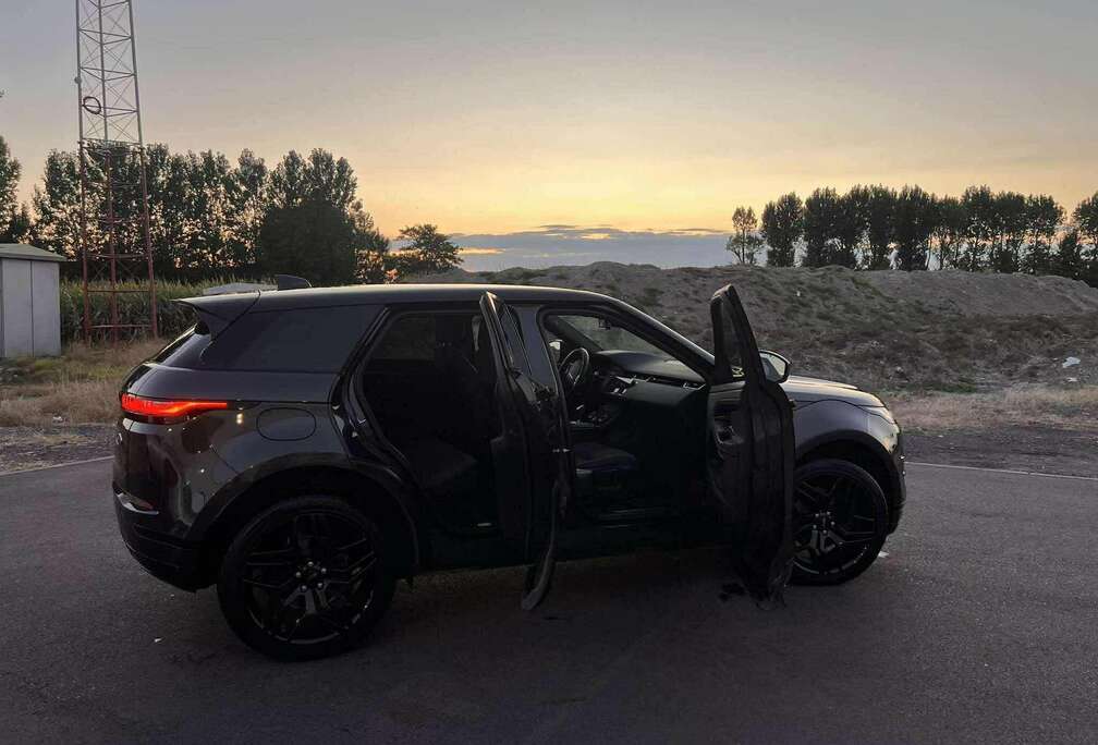 Land Rover D240 R-Dynamic