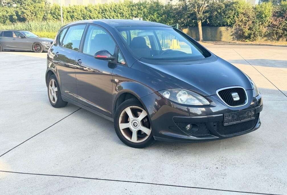 SEAT 1.6i benzine REEDS GEKEURD VOOR VERKOOP