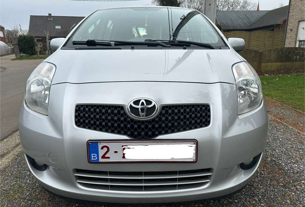 Toyota 1.4 D-4D Luna    E X P O R T