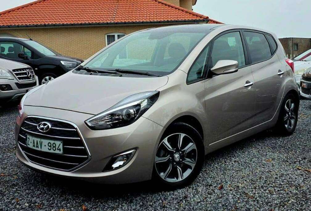Hyundai AUTOMAAT BENZINE PANORAMISCHE DAK FULL OPTIE
