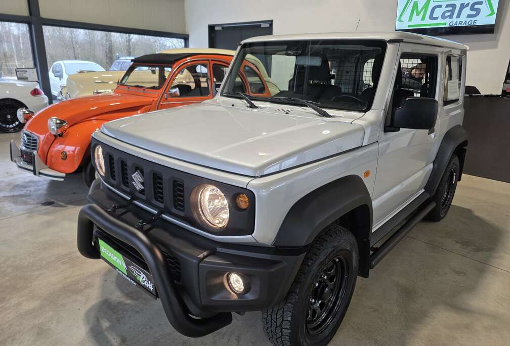Suzuki Jimny 1.5i 4x4 GL