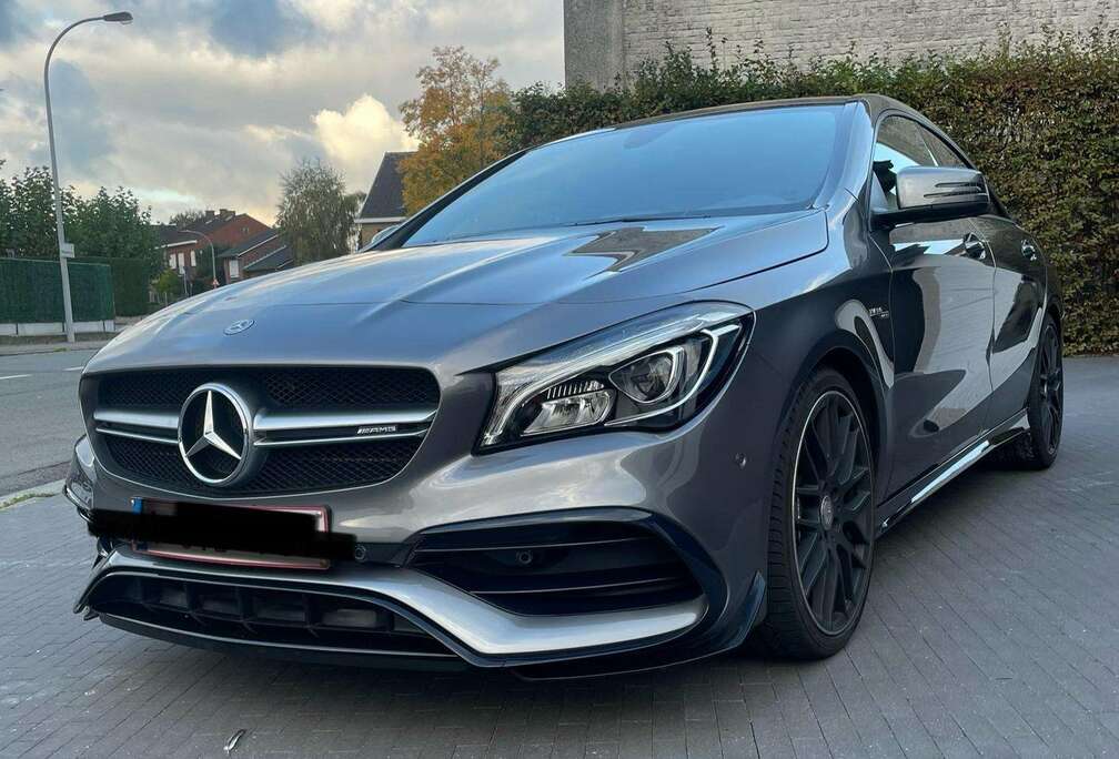 Mercedes-Benz AMG CLA 45 4Matic AMG Speedshift DCT 7G