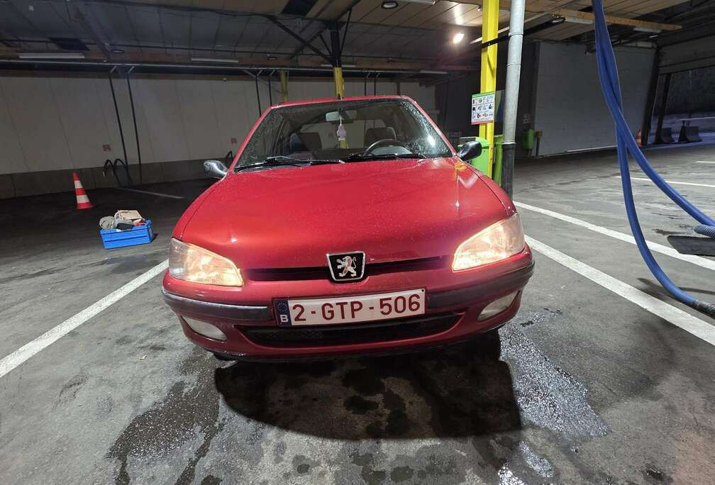 Peugeot 1.1i Color Line