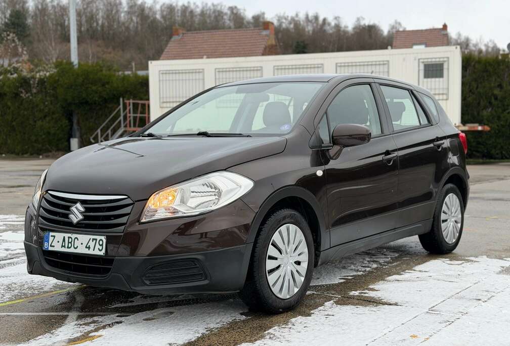 Suzuki Sx4 S-Cross 1.6i AIR CO / EURO 6B / USB / CRUISE