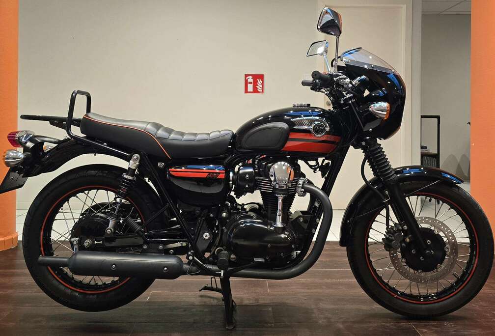 Cafe Racer