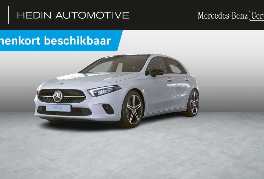 Mercedes-Benz d Hatchback Luxury Line | Panoramisch Dak | Verwar