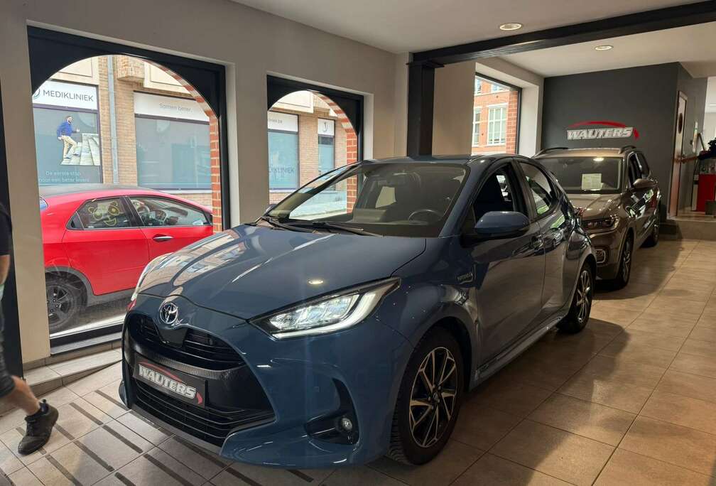 Toyota Yaris Hybrid 1.5 VVT-i Iconic