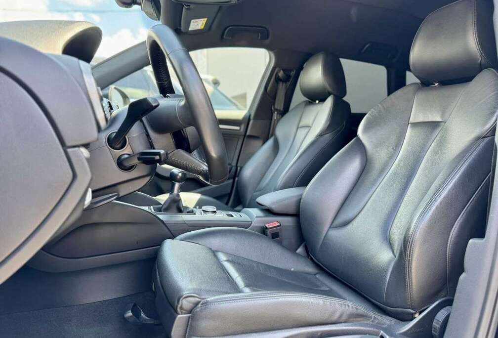 Audi Sportback 30 TDi S line