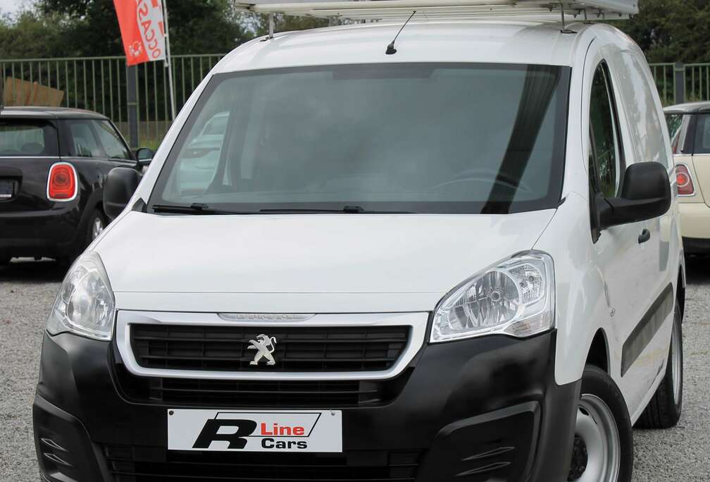 Peugeot 1.6 ESSENCE UTILITAIRE EURO 6b CLIM TVA DEDUCTIBLE