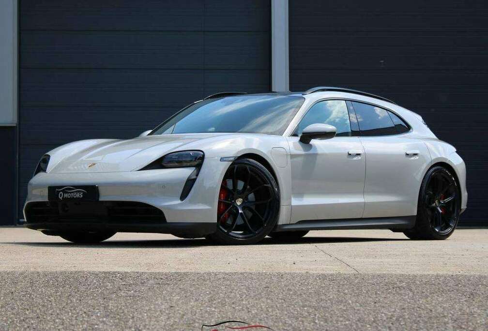Porsche Sport Turismo 4S/LED/ACC/KEYLESS/PANO/CARPLAY/BTW