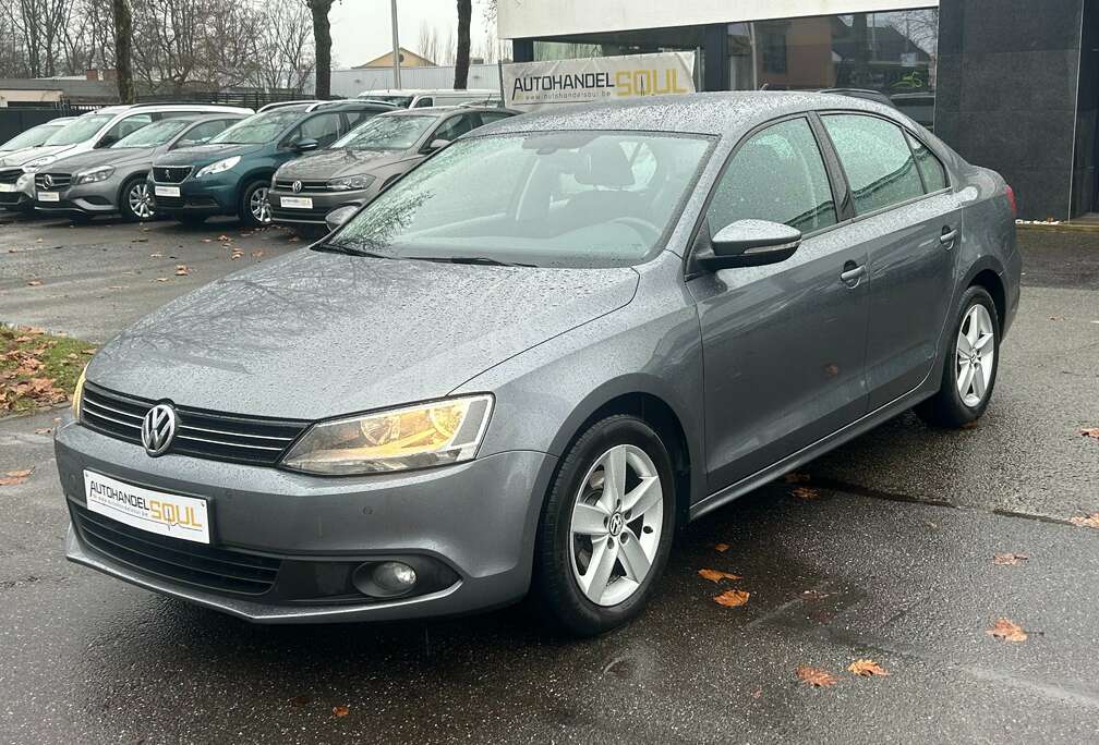 Volkswagen 1.6tdi, 2011, 230.670km, Navi, Cruise ctr, PDC, AC