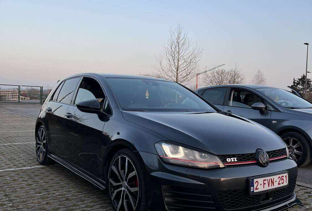 Volkswagen 2.0 TSI Performance DSG