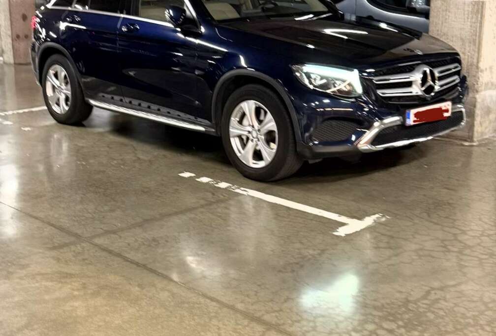 Mercedes-Benz 4-Matic Launch Edition